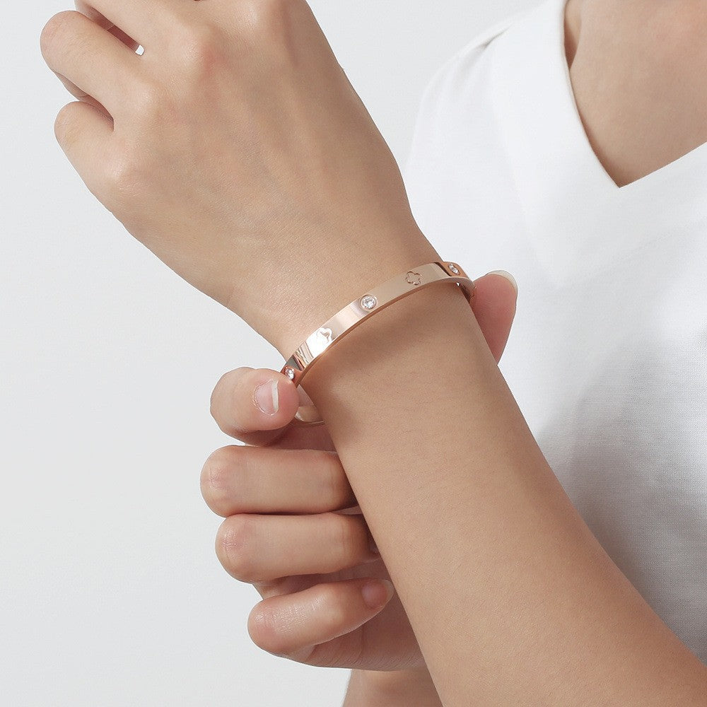 Clover Bracelet Female Titanium Steel European And American Non-fading Stainless Steel Bracelet Diamond-embedded Simple Fashion Temperament Jewelry