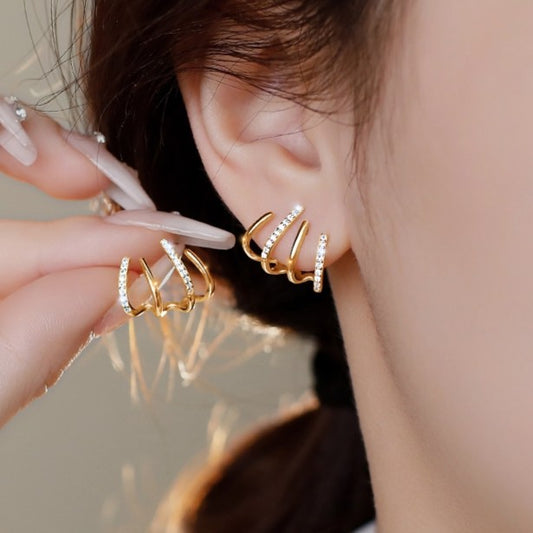2023 New Trendy Four-Claw Earrings Women's Spring And Summer Niche Sterling Silver Ear Studs Elegant Design Sense Earrings Advanced Ear Row