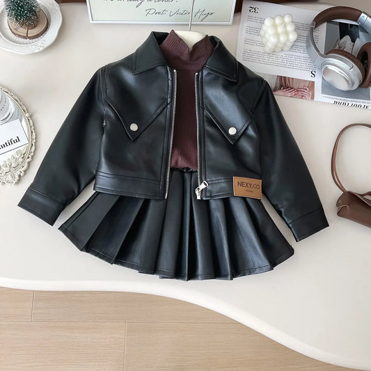 Set per bambine Adora Milano Top in pelle tinta unita + gonna a pieghe in pelle tinta unita