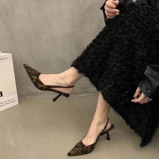 Adora Milano Sandali con Tacco a Spillo a Punta Chiusa Stampa Leopardata Moda Francese