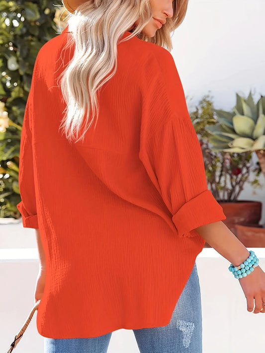 Camicia da donna casual con scollo a V e maniche lunghe Adora Milano con bottoni