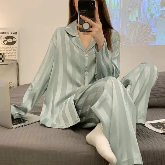 Adora Milano Pigiami da donna Abbigliamento da notte