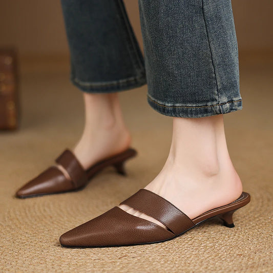 Nuove Mules Estive da Donna 2025 Scarpe da Donna Ciabatte con Tacco Sottile a Punta Infradito da Donna Sandali Moderni