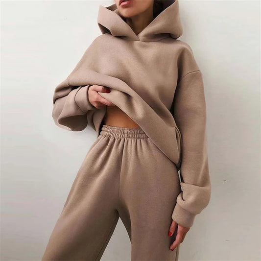 Tuta da donna Adora Milano, tuta sportiva, felpe con cappuccio calde alla moda autunnali