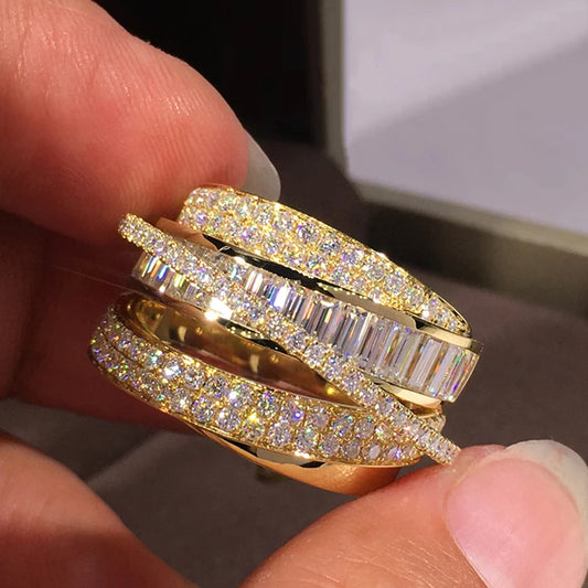 Adora Milano Goldfarbene Ringe für wunderschöne Frauen