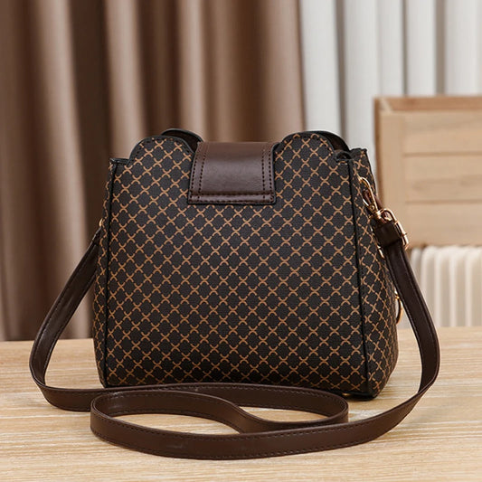 Adora Milano Borsa da donna Borsa a tracolla di lusso a secchiello Borsa a tracolla con patta a quadri di grande capacità
