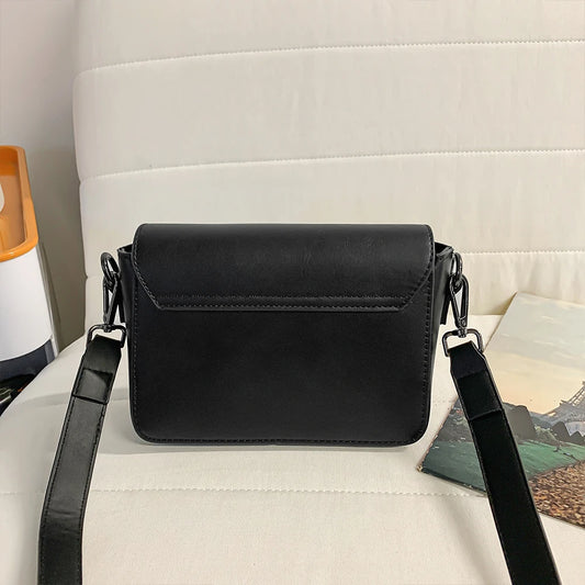 Borsa a tracolla Adora Milano, Borsa quadrata piccola da uomo in vera pelle