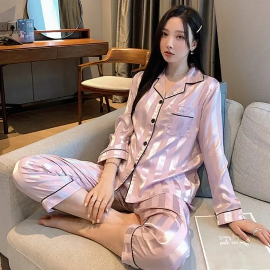 Adora Milano Pigiami da donna Abbigliamento da notte