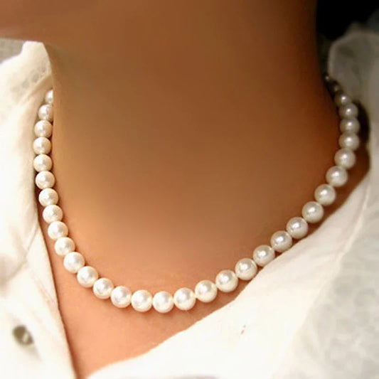 Adora Milano Klassisches Elegantes Weißes Perlen-Halsband für Damen und Herren