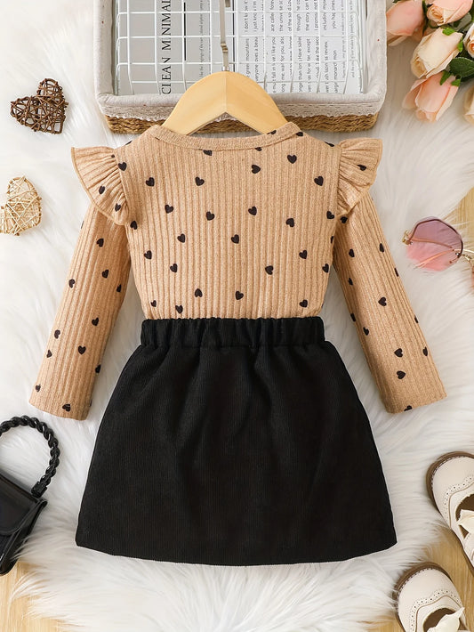 Adora Milano set due pezzi casual da bambina con stampa "love", maglia a maniche lunghe e gonna nera
