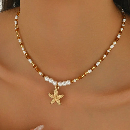 Adora Milano Halskette Muschel-Anhänger, vom Ozean inspirierter Schmuck Choker, geeignet für Damen